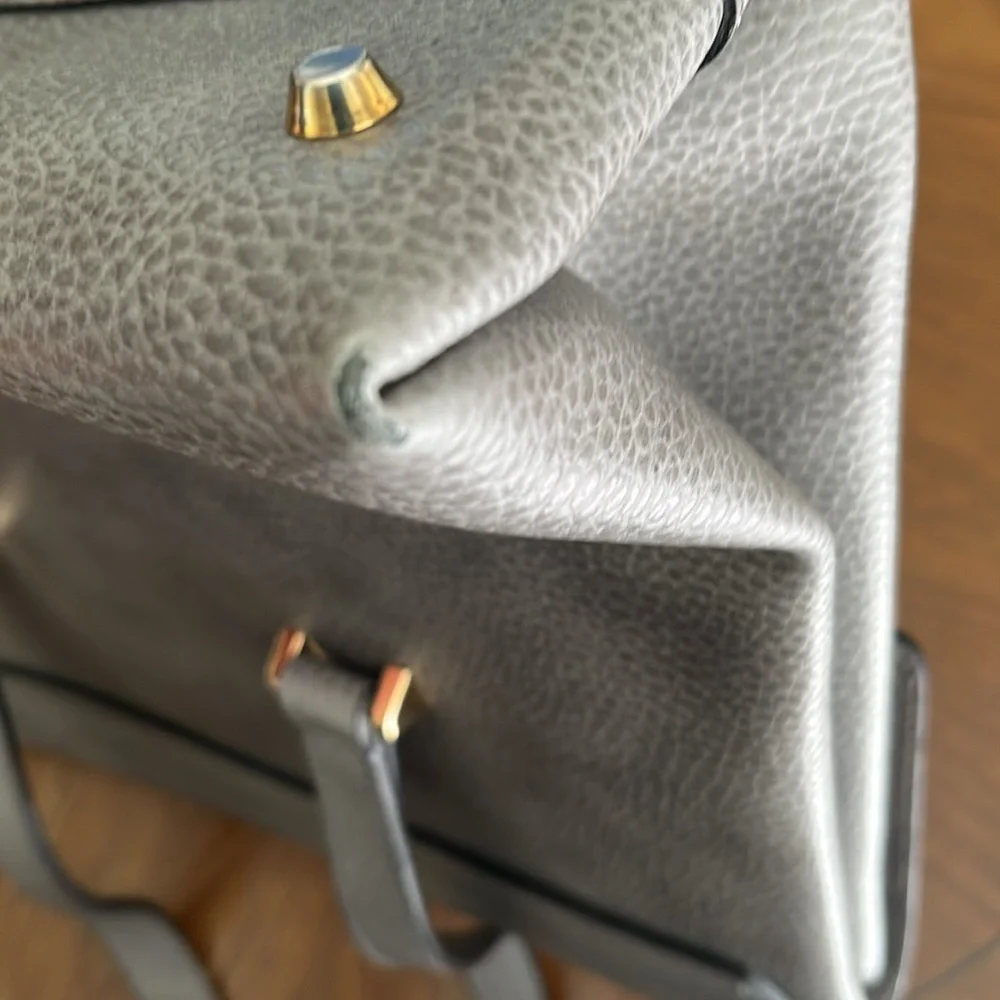 Innue Italian gray pebble leather structured satchel shoulder bag w/ gold clasp